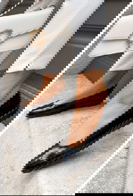Czarne lakierowane baleriny Eryna