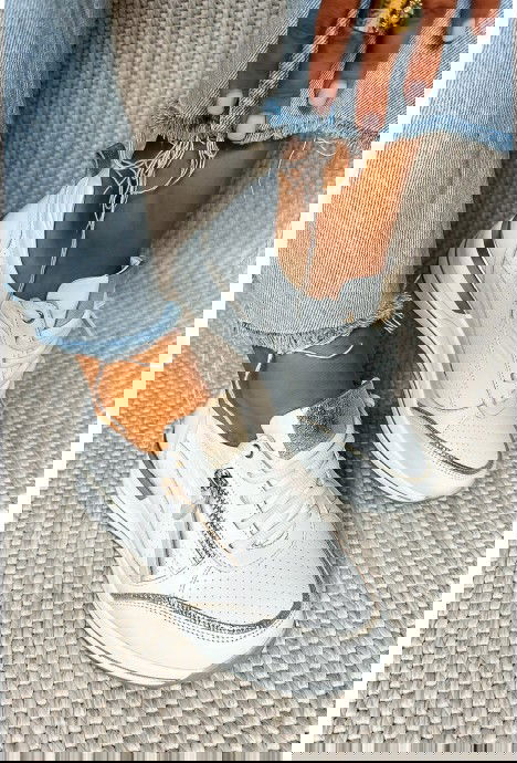 Białe sneakersy Sorana
