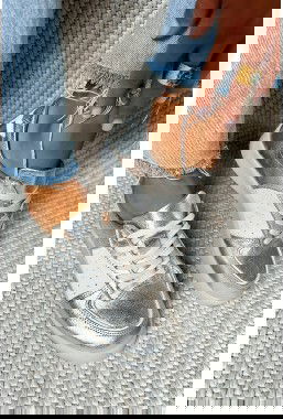 Metaliczne elastyczne sneakersy Norey