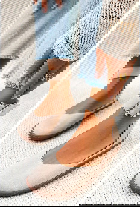 Beżowe zamszowe baleriny barefoot Talya