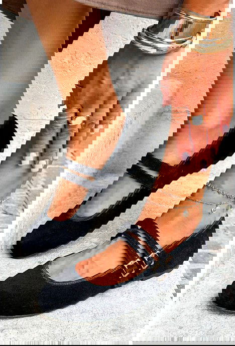 Czarne zamszowe baleriny Niusa