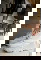 Białe sneakersy Aurea