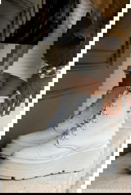 Białe sneakersy Aurea