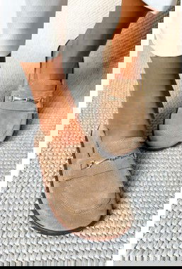 Beżowe zamszowe mokasyny barefoot Lazea