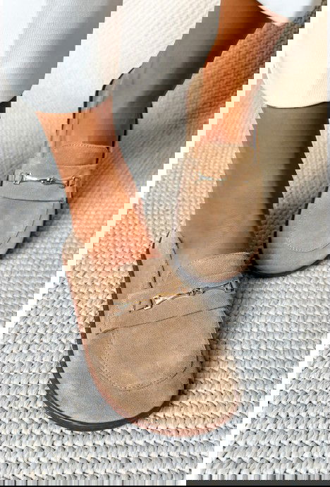 Beżowe zamszowe mokasyny barefoot Lazea