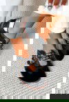 Czarne sneakersy barefoot Vioné